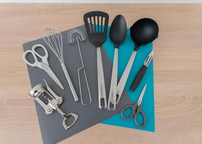 Tolstov - 3 , 4 And 5 - 20 Min Zur Messe Dus Apartament *