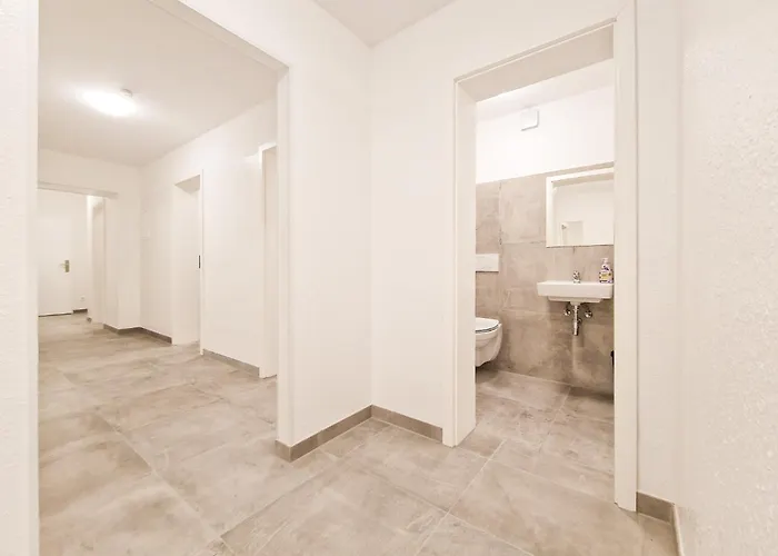 Apartament Tolstov - 3 , 4 And 5 - 20 Min Zur Messe Dus