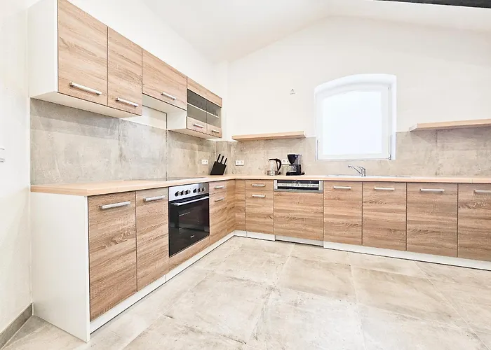 Apartament Tolstov - 3 , 4 And 5 - 20 Min Zur Messe Dus *