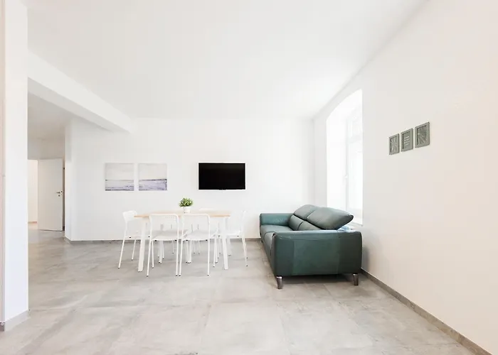 Tolstov - 3 , 4 And 5 - 20 Min Zur Messe Dus