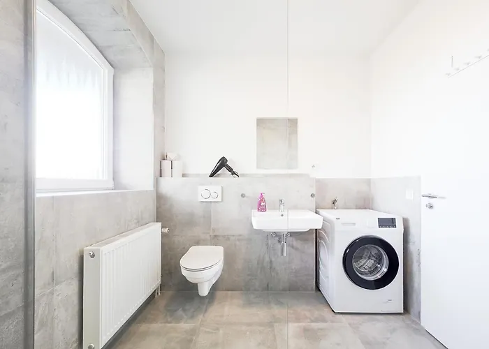 Tolstov - 3 , 4 And 5 - 20 Min Zur Messe Dus Apartament Willich